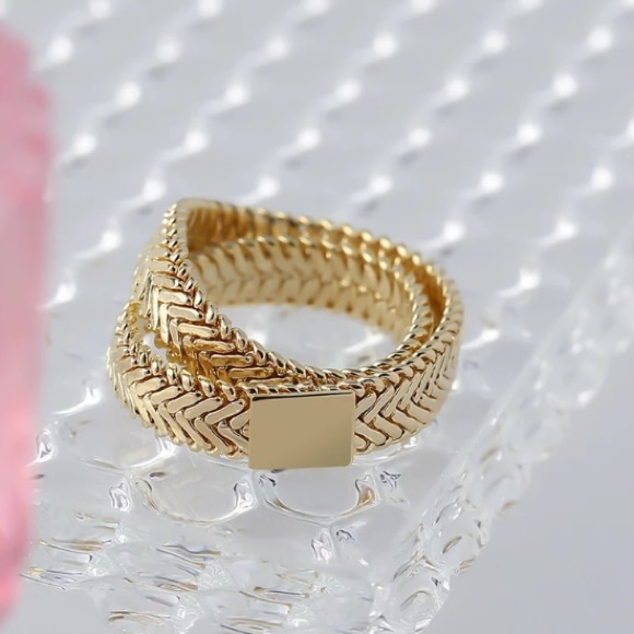 💛18K gold plated flat chain statement ring - Picture 7 of 12